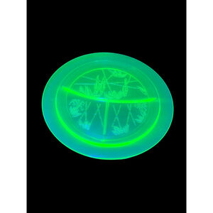 Vintage Hazel Atlas Uranium Glass Dinner Plate Criss Cross Bamboo Pattern